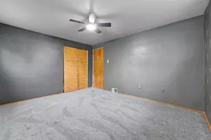 4662 Mapledale Dr, Pittsburgh, PA 15120 - Photo 19