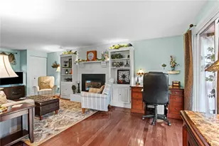111 William Penn Cir, Leet Township, PA 15143 - Photo 17
