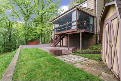 111 William Penn Circle, Leet Township, PA 15143 - Photo 3