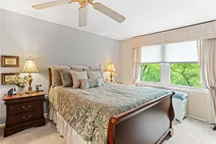 111 William Penn Cir, Leet Township, PA 15143 - Photo 27