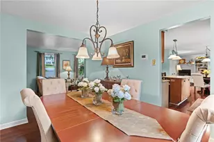 111 William Penn Cir, Leet Township, PA 15143 - Photo 11