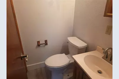 232 Westland Dr, Hempfield Township, PA 15601 - Photo 7