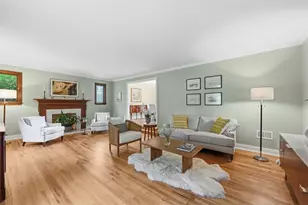 111 Shannon Dr, Pittsburgh, PA 15238 - Photo 3