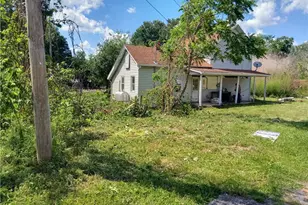 212 Dupont Ln, Georges Township, PA 15401 - Photo 5
