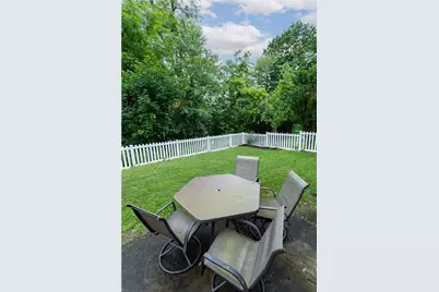 931 Mirror St, Pittsburgh, PA 15217 - Photo 23