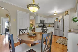 2017 S Trillium Dr, Hopewell Township, PA 15001 - Photo 9