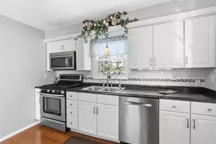 6 Suffolk Dr, Robinson Twp, PA 15108 - Photo 11