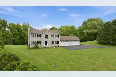 91 Green Manor Dr, Summit Township, PA 16002 - Photo 3