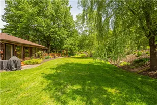117 Valentine Dr, Moon/Crescent Twp, PA 15108 - Photo 7