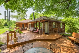 117 Valentine Dr, Moon/Crescent Twp, PA 15108 - Photo 3