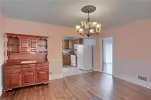 113 Orchard Ave, Ellwood City, PA 16117 - Photo 11