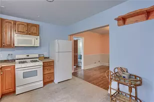 113 Orchard Ave, Ellwood City, PA 16117 - Photo 17