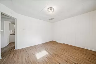 3226 Richardson, Pittsburgh, PA 15212 - Photo 9