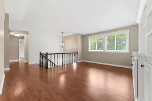 323 Alamo Dr, Pittsburgh, PA 15241 - Photo 3