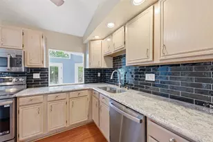 323 Alamo Dr, Pittsburgh, PA 15241 - Photo 11