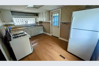 304 E 4th St, East Brady, PA 16028 - Photo 3