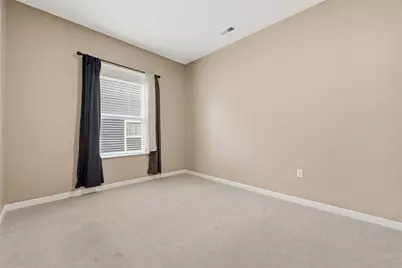 430 Dana Dr, Pittsburgh, PA 15068 - Photo 13