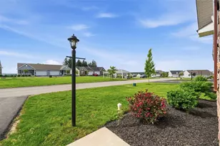 430 Dana Dr, Pittsburgh, PA 15068 - Photo 21