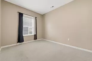 430 Dana Dr, Pittsburgh, PA 15068 - Photo 13