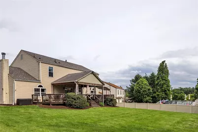 456 Shelbourne, Pittsburgh, PA 15239 - Photo 3