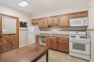 6637 Aylesboro Ave, Pittsburgh, PA 15217 - Photo 9