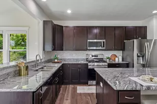1407 Windsor Ct, Pittsburgh, PA 15143 - Photo 3