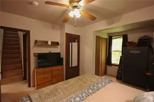695 Milltown Rd, Pittsburgh, PA 15068 - Photo 11