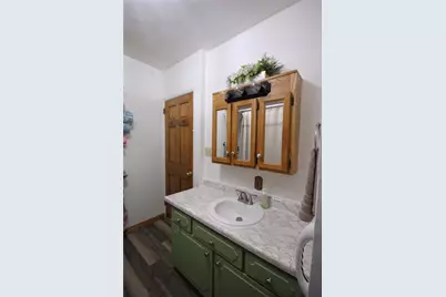 695 Milltown Rd, Pittsburgh, PA 15068 - Photo 13