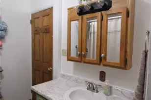 695 Milltown Rd, Pittsburgh, PA 15068 - Photo 13