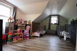 695 Milltown Rd, Pittsburgh, PA 15068 - Photo 15