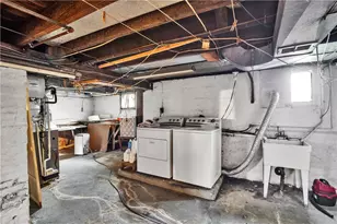 621 Cedar St, Irwin, PA 15642 - Photo 25