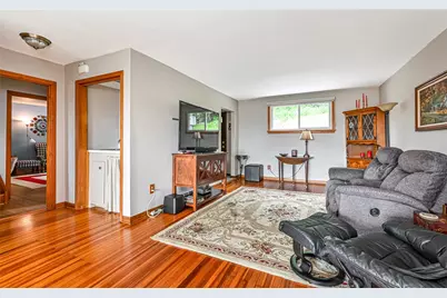 2462 Pittview Ave, Pittsburgh, PA 15209 - Photo 9