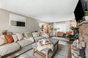 131 W Marietta St, Munhall, PA 15120 - Photo 9