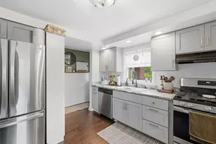 131 W Marietta St, Munhall, PA 15120 - Photo 15
