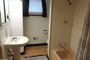 408 Center St, Vanderbilt, PA 15486 - Photo 11