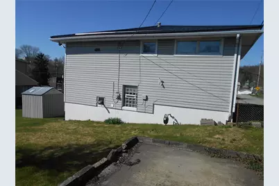 408 Center St, Vanderbilt, PA 15486 - Photo 13