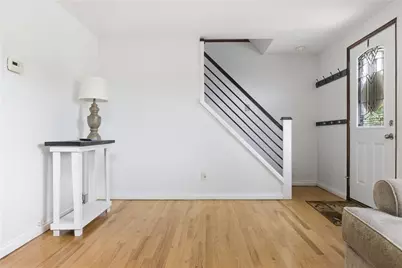 1801 McCully Rd, Pittsburgh, PA 15234 - Photo 5