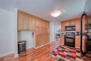 135 Vanderbilt Dr, Pittsburgh, PA 15243 - Photo 17