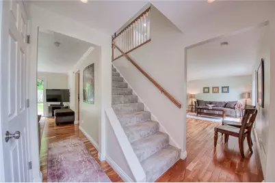 135 Vanderbilt Dr, Pittsburgh, PA 15243 - Photo 7