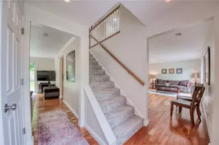 135 Vanderbilt Dr, Pittsburgh, PA 15243 - Photo 7