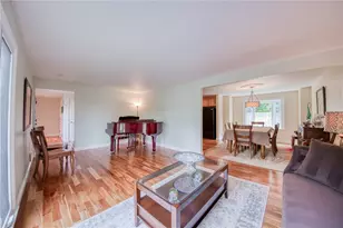 135 Vanderbilt Dr, Pittsburgh, PA 15243 - Photo 9