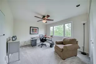 135 Vanderbilt Dr, Pittsburgh, PA 15243 - Photo 35