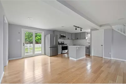126 8th Ave, Ross Twp, PA 15229 - Photo 5