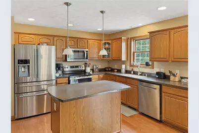 407 Karon Dr, Shenango Township, PA 16101 - Photo 13