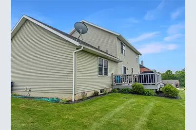 407 Karon Dr, Shenango Township, PA 16101 - Photo 7