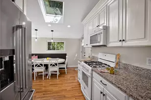 2406 Morrow Pl, Bethel Park, PA 15102 - Photo 13