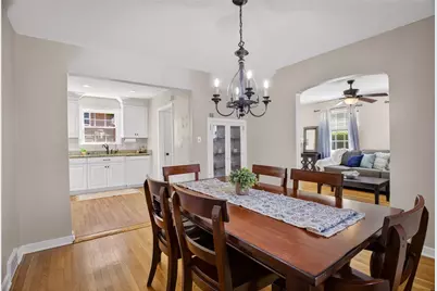 2406 Morrow Pl, Bethel Park, PA 15102 - Photo 9