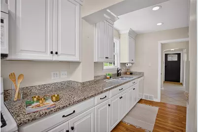 2406 Morrow Pl, Bethel Park, PA 15102 - Photo 15
