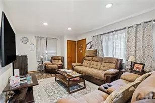 3101 Viola St, Pittsburgh, PA 15214 - Photo 3