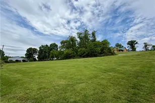 498 Lockwood Rd, Washington Township, PA 15632 - Photo 19